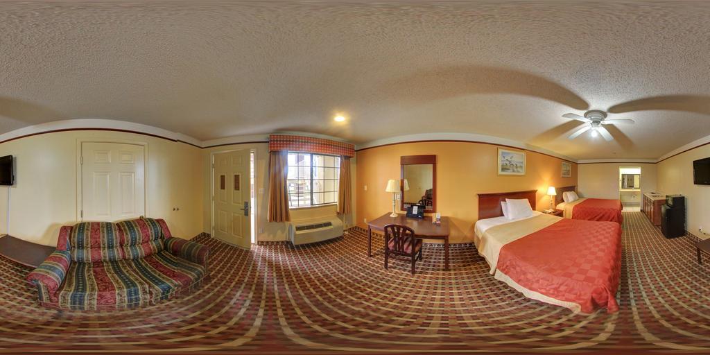Raymondville Deluxe Inn And Suites מראה חיצוני תמונה